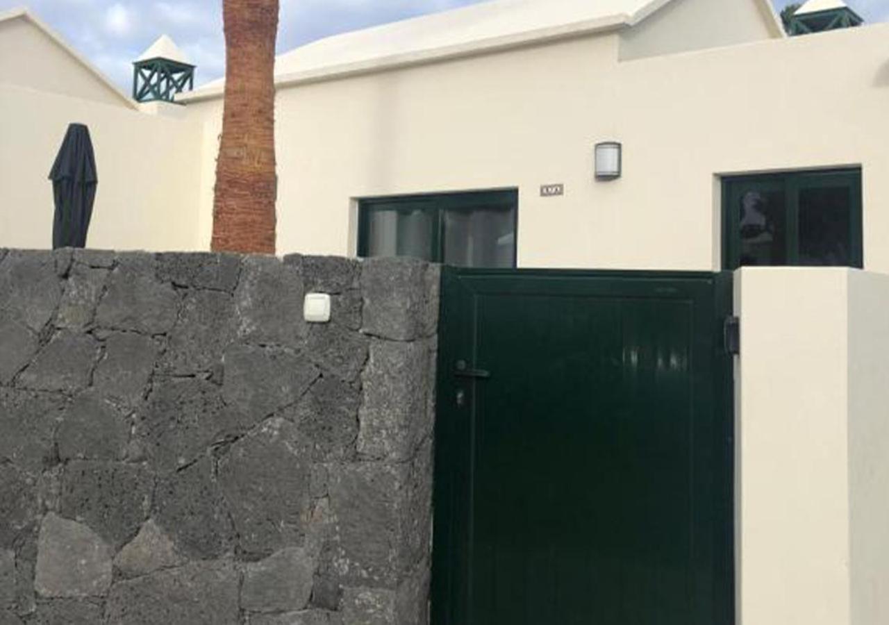 Villa Sun And Sea 4 Front De Mer Playa Rocca كوستا تاغيسي المظهر الخارجي الصورة